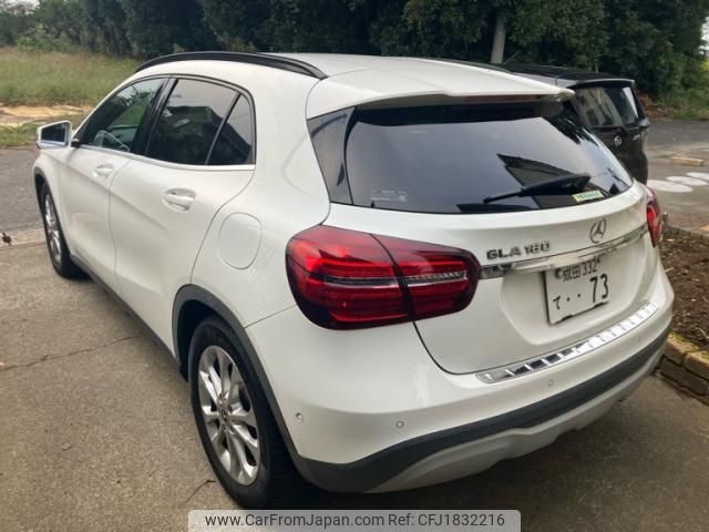 mercedes-benz gla-class 2018 CFJ1832216 image 2