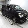 toyota voxy 2012 CFJ1537041 image 1