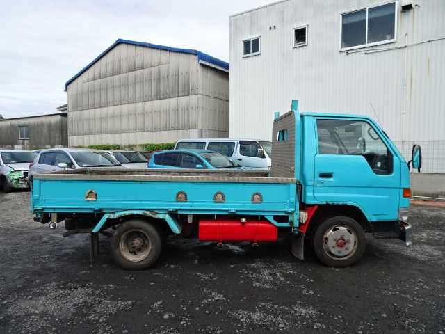 toyota dyna-truck 1997 170924111342 image 2