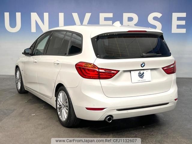 bmw 2-series 2018 quick_quick_2D15_WBA2D320505J59849 image 2