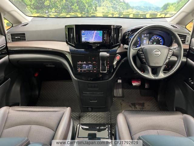 nissan elgrand 2021 CFJ1792629 image 2