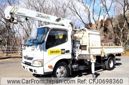 hino dutro 2013 GOO_NET_EXCHANGE_0403477A30250129W004