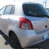 toyota vitz 2006 Y2025030027A-12 image 5