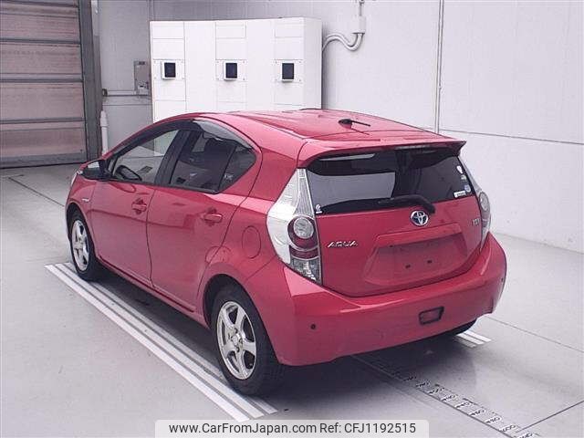 toyota aqua 2012 -TOYOTA--AQUA NHP10-6033371---TOYOTA--AQUA NHP10-6033371- image 2