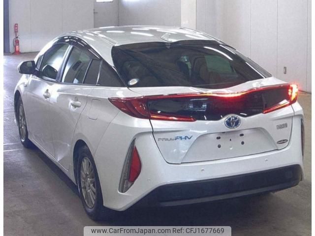 toyota prius-phv 2022 CFJ1677669 image 2