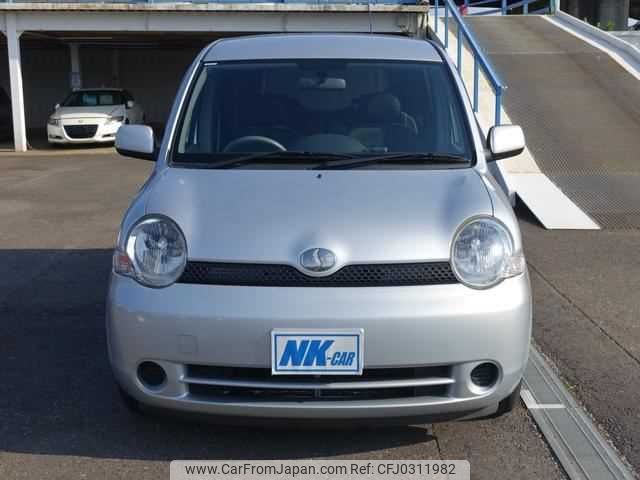 toyota sienta 2005 TE2444 image 1