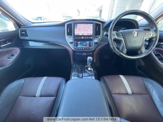 toyota crown-hybrid 2015 CFJ1847484 image 2
