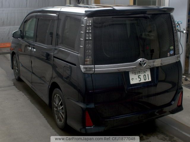 toyota voxy 2015 CFJ1877048 image 2