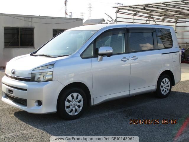 toyota voxy 2013 GOO_JP_700055141430240827001 image 1