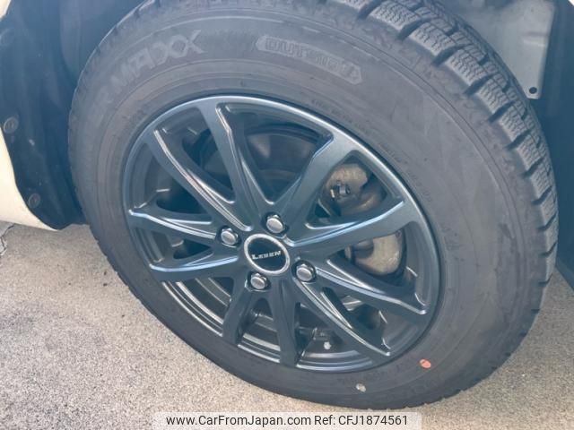 toyota aqua 2016 CFJ1874561 image 2