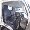 isuzu elf-truck 2010 GOO_NET_EXCHANGE_0302510A30250626W002 image 24