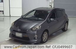 toyota aqua 2013 -TOYOTA 【富山 501ﾏ7589】--AQUA DAA-NHP10--NHP10-6139363---TOYOTA 【富山 501ﾏ7589】--AQUA DAA-NHP10--NHP10-6139363-