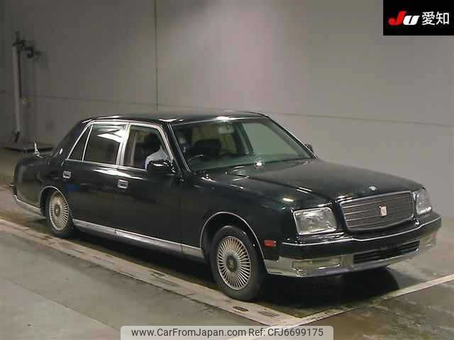 Toyota century 2000