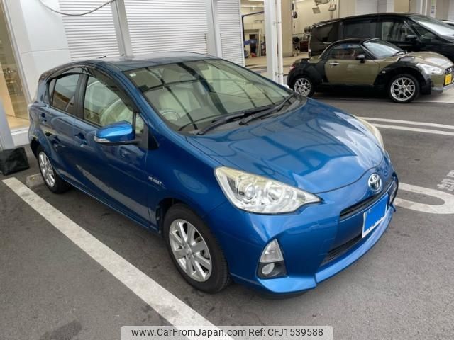 toyota aqua 2014 CFJ1539588 image 1