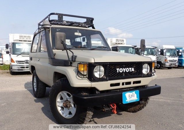 toyota landcruiser-70 1990 REALMOTOR_N2022050788A-18 image 2