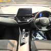 toyota c-hr 2017 quick_quick_ZYX10_ZYX10-2003038 image 2