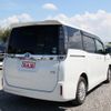 toyota voxy 2016 CFJ1652631 image 3