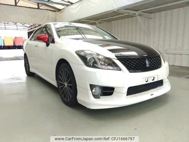 toyota crown 2011 CFJ1666797 image 1