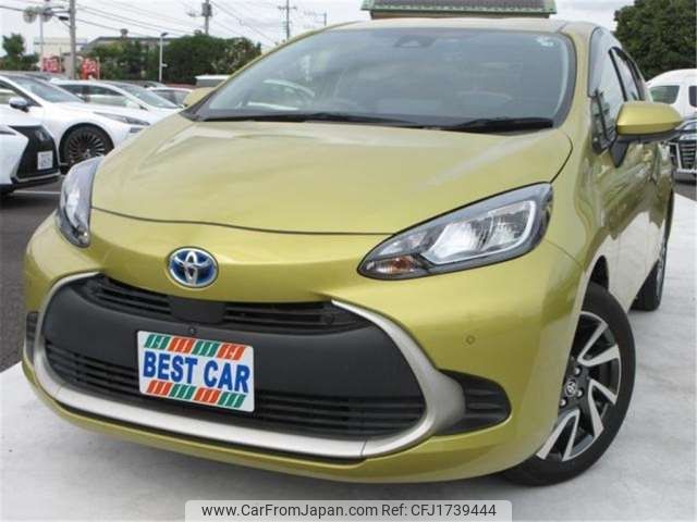toyota aqua 2022 CFJ1739444 image 1