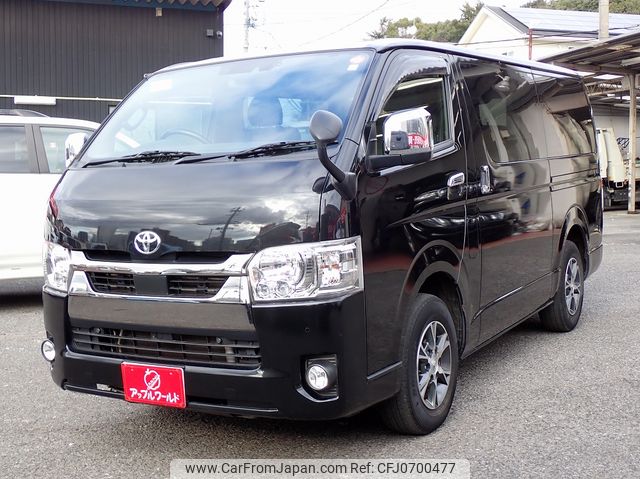 toyota hiace-van 2022 25520908 image 1