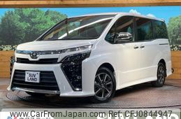 toyota voxy 2018 quick_quick_ZRR80W_ZRR80-0437592