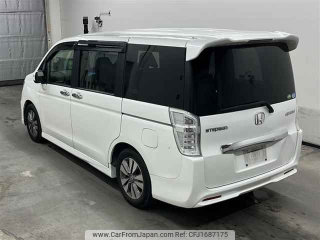 honda stepwagon 2014 CFJ1687175 image 2