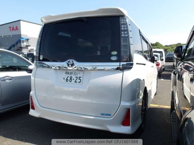 toyota voxy 2015 CFJ1601588 image 2