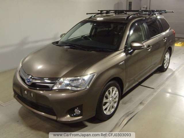 toyota corolla-fielder 2013 -TOYOTA--Corolla Fielder DAA-NKE165G--NKE165-7014788---TOYOTA--Corolla Fielder DAA-NKE165G--NKE165-7014788- image 1