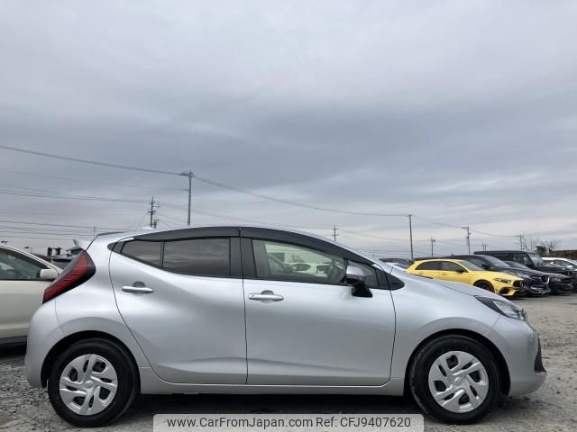 2022 Toyota Aqua 6AA-MXPK11 2WD - Car Price $12,388