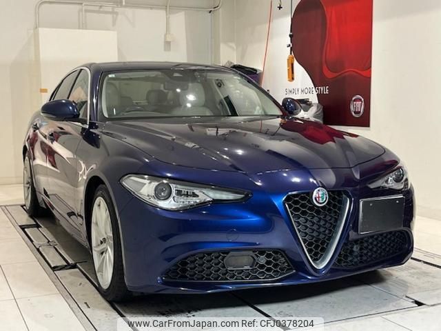 alfa-romeo giulia 2018 quick_quick_95220_ZAREAEKN6J7574917 image 1