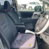 toyota voxy 2009 -TOYOTA--Voxy DBA-ZRR70W--ZRR70-0214403---TOYOTA--Voxy DBA-ZRR70W--ZRR70-0214403- image 13