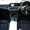 bmw 3-series 2019 quick_quick_3DA-5V20_WBA5V72010FH07330 image 2