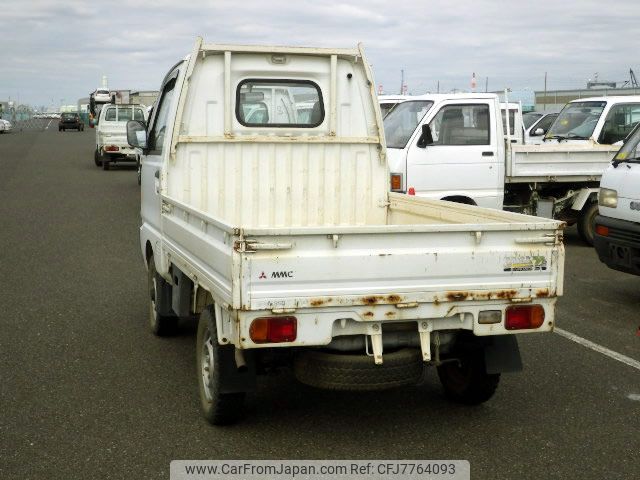 mitsubishi minicab-truck 1992 No.14175 image 2