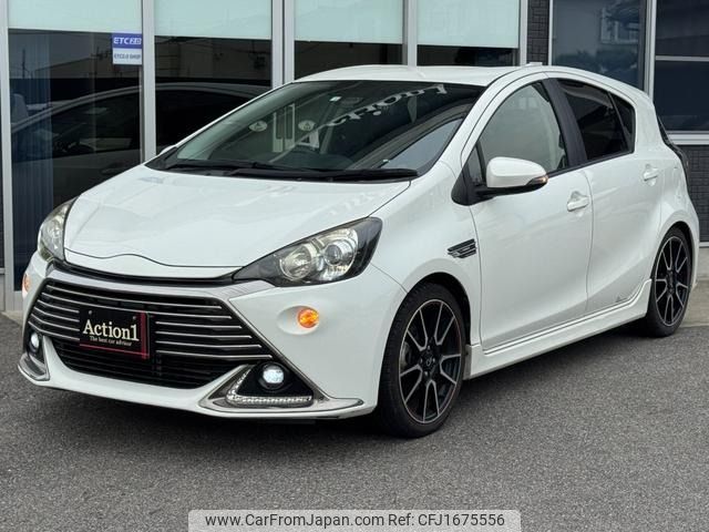 toyota aqua 2016 CFJ1675556 image 1