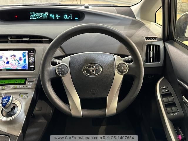 toyota prius 2016 quick_quick_ZVW30_ZVW30-1976432 image 2