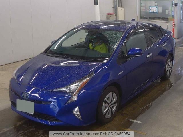 toyota prius 2016 quick_quick_DAA-ZVW51_ZVW51-8008223 image 2