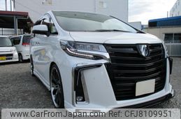 toyota-alphard-2020-61690-car_6fc2e804-349e-4f71-bb53-e84fb872e50d