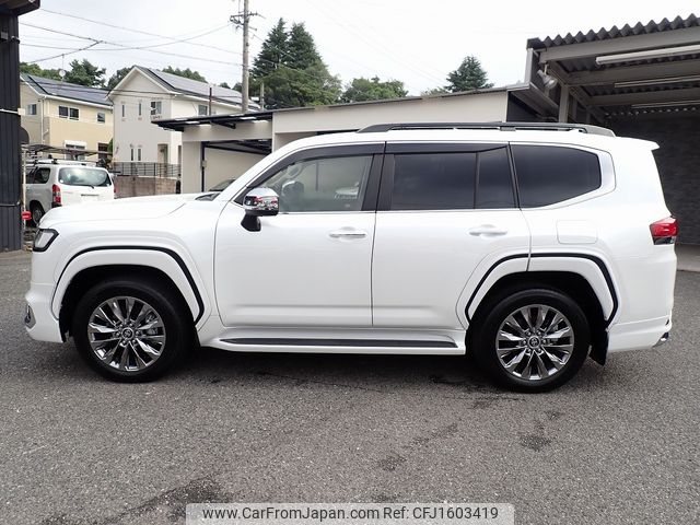 toyota land-cruiser 2023 CFJ1603419 image 2