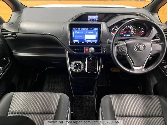 toyota voxy 2019 -TOYOTA--Voxy DBA-ZRR80W--ZRR80-0562147---TOYOTA--Voxy DBA-ZRR80W--ZRR80-0562147- image 2