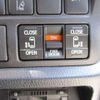 toyota voxy 2018 quick_quick_DAA-ZWR80W_ZWR80-0309641 image 10