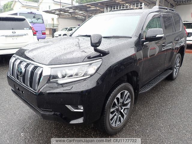toyota land-cruiser-prado 2022 25431610 image 1