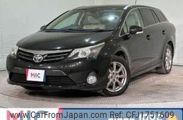 toyota avensis 2012 CFJ1751609