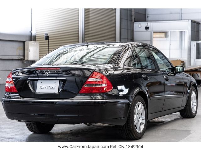 mercedes-benz e-class 2004 CFJ1849964 image 2