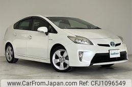 toyota prius 2012 CFJ1096549