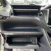 toyota voxy 2017 CARSENSOR_JP_AU6432067105 image 46