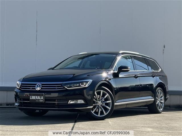 volkswagen passat-variant 2018 -VOLKSWAGEN--VW Passat Variant DBA-3CCZE--WVWZZZ3CZJE071351---VOLKSWAGEN--VW Passat Variant DBA-3CCZE--WVWZZZ3CZJE071351- image 1