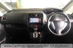 nissan serena 2011 504928-924789