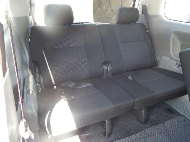 2005 Toyota Noah AZR60G - Car Price $2,891