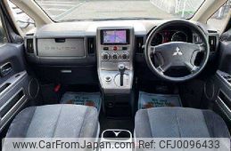 mitsubishi delica-d5 2013 504928-923296