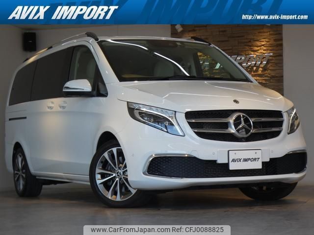 mercedes-benz v-class 2020 quick_quick_447811C_WDF44781323666481 image 1